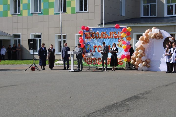«Первое сентября – 2026» в Новошешминской гимназии (фоторепортаж)