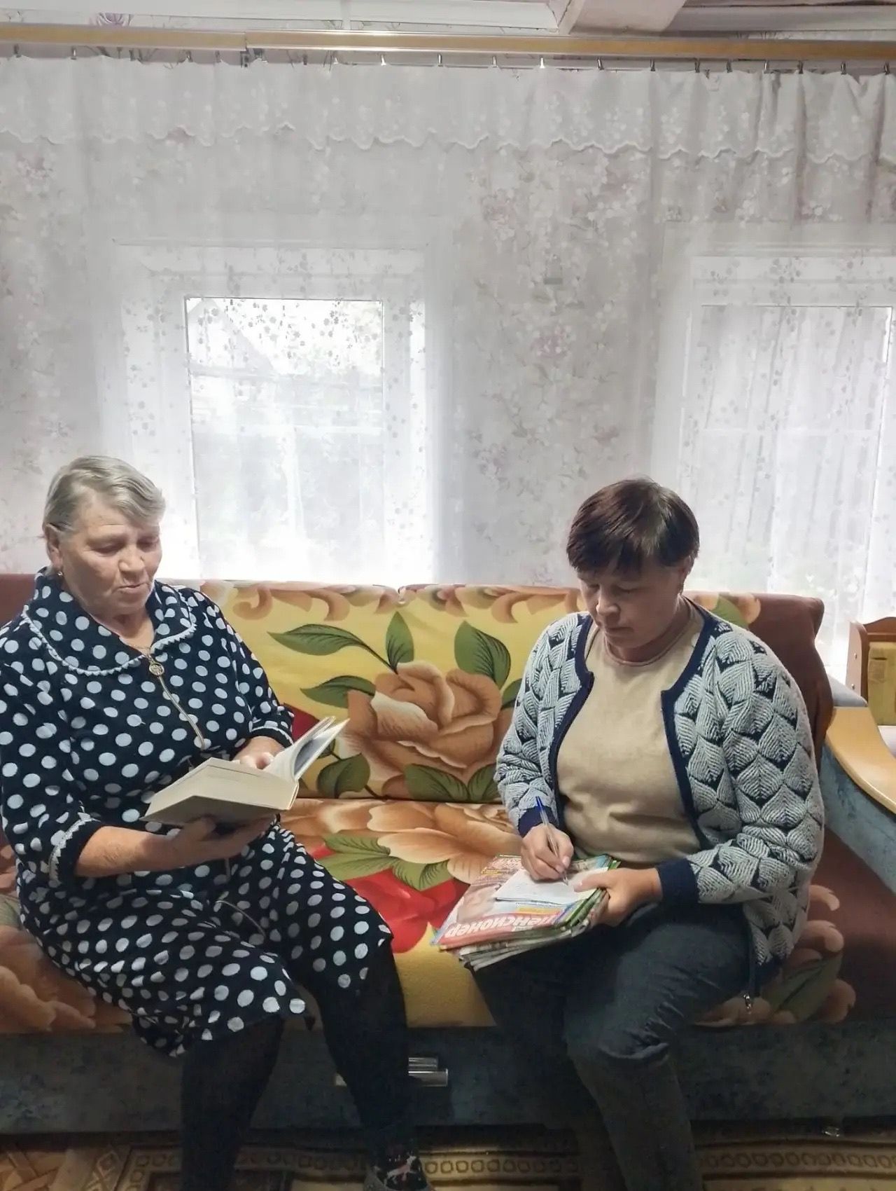 Библиотекари продолжают надомное обслуживание читателей
