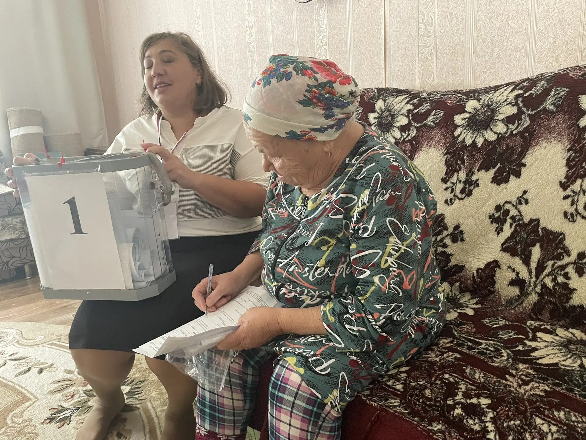 На 15 часов проголосовали около 6900 новошешминцев