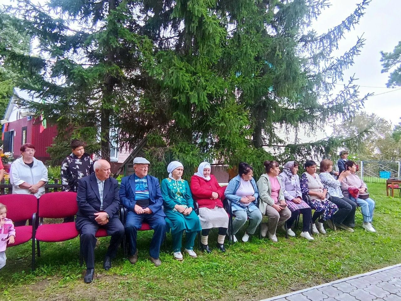 Их имена вписаны в историю села: в Новошешминском районе открыли памятные доски героям СВО