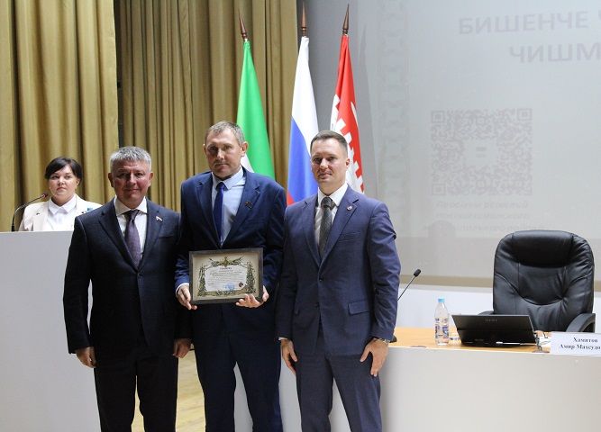 На заседании Совета района наградили достойных новошешминцев (фоторепортаж)