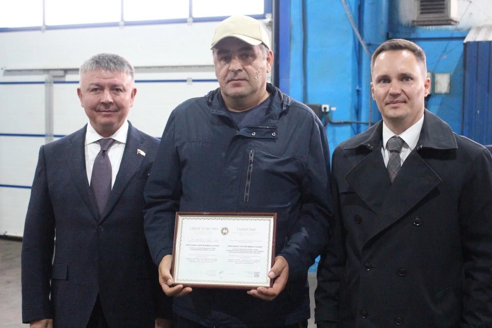 Депутат Хамитов посетил Новошешминский район