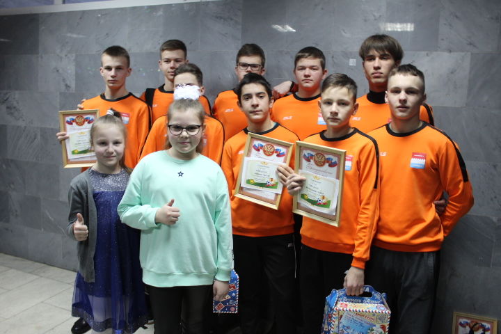 На Елке главы района чествовали юных чемпионов РТ из Новошешминска