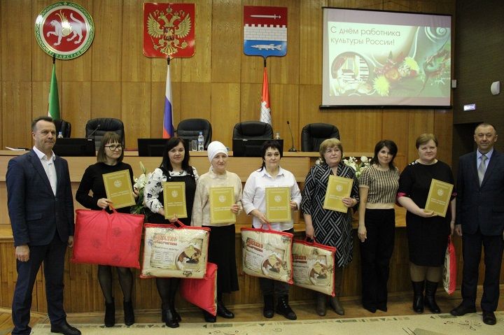 В Новошешминске чествовали работников культуры (фоторепортаж)