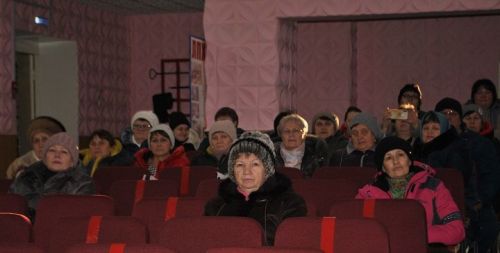 Почему после отчета главы СП у жителей села не было к нему вопросов?