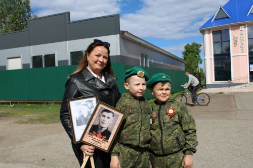 В Новошешминске отметили День Победы (фоторепортаж)