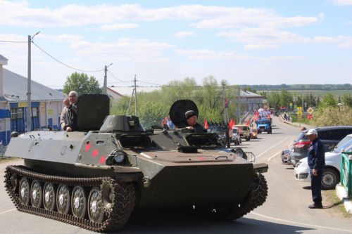 В Новошешминске отметили День Победы (фоторепортаж)