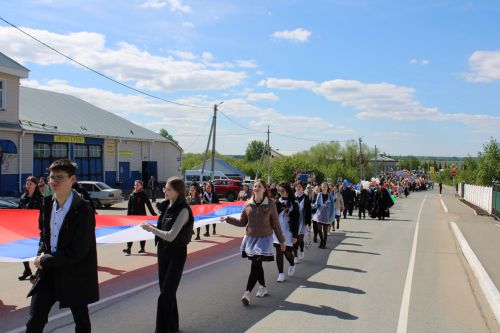 В Новошешминске отметили День Победы (фоторепортаж)