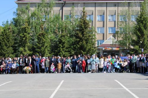 В Новошешминске отметили День Победы (фоторепортаж)