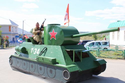 В Новошешминске отметили День Победы (фоторепортаж)