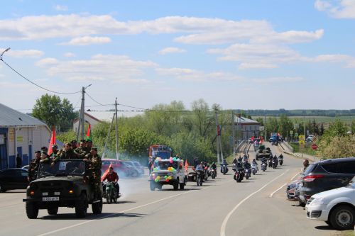 В Новошешминске отметили День Победы (фоторепортаж)