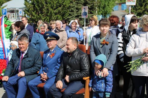 В Новошешминске отметили День Победы (фоторепортаж)