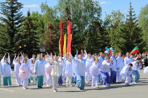 В Новошешминске отметили День Победы (фоторепортаж)