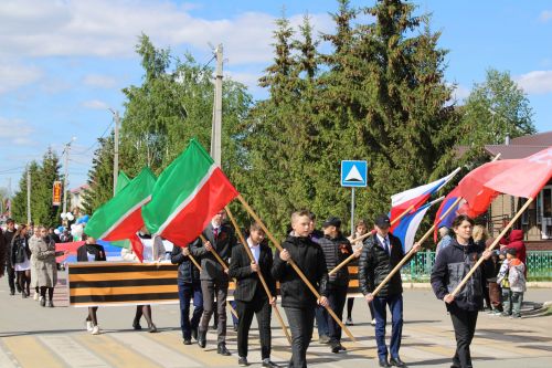 В Новошешминске отметили День Победы (фоторепортаж)