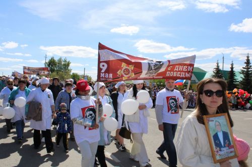 В Новошешминске отметили День Победы (фоторепортаж)