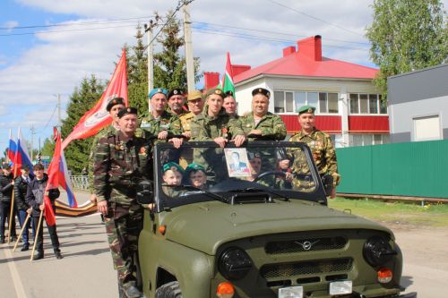 В Новошешминске отметили День Победы (фоторепортаж)