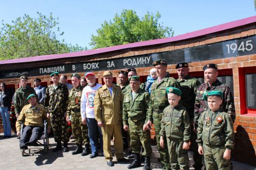 В Новошешминске отметили День Победы (фоторепортаж)