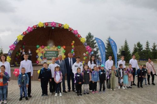Благодарим спонсоров акции «Помоги собраться в школу»