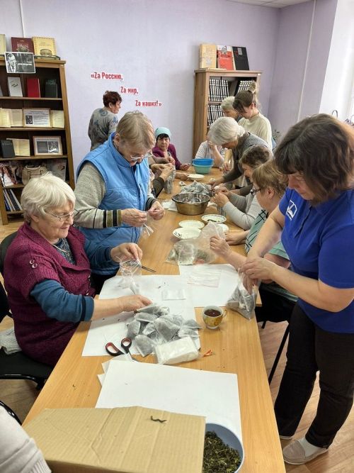 Яңа Чишмәдә волонтерлар СВОдагы хәрбиләргә ярдәм күрсәткәннәр