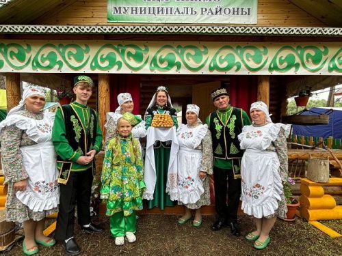 Новошешминцы приняли участие в организации Сабантуя в Казани  (фоторепортаж)