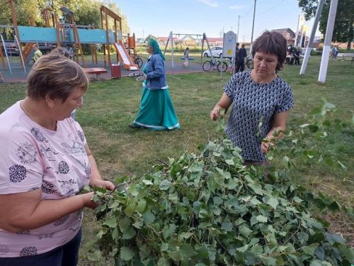 Играй, сияй, Питрау!