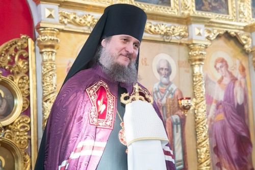 Епископ Чистопольский и Нижнекамский Пахомий поздравляет новошешминцев с Днем семьи, любви и верности