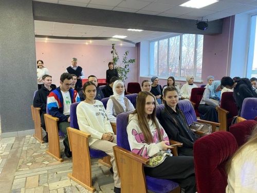 Светлые перспективы: встреча школьников и студентов