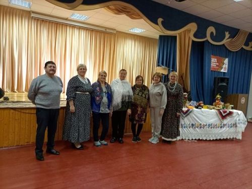 В Новоиванаевском СДК отметили Всемирный день сельских женщин