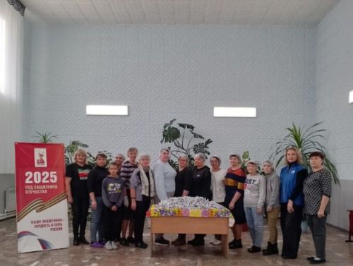 В Петропавловском СДК собрали «Витаминный чай для бойцов СВО»