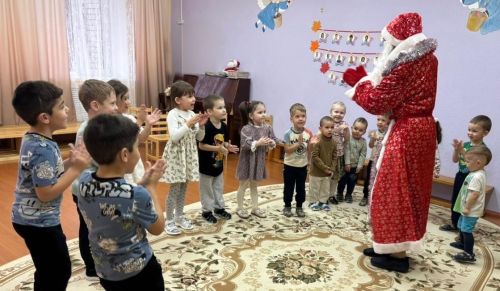 Волшебный день в гостях у Деда Мороза