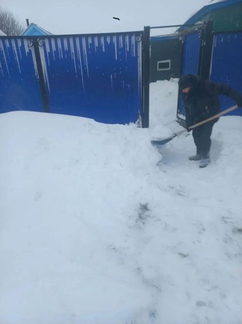 «Снежный десант»: социальные работники спешат на помощь