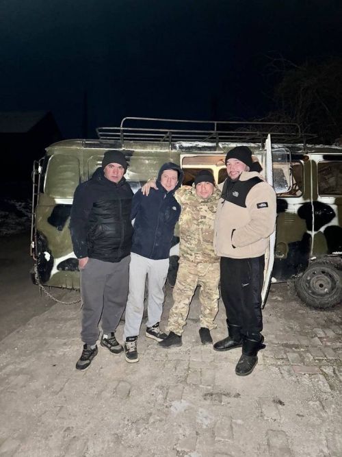 Новошешминским бойцам доставлены еще два автомобиля