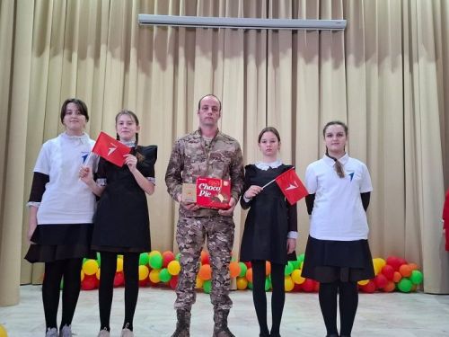 Мы верим в вас! В Петропавловском ДК прошла встреча с героем-земляком