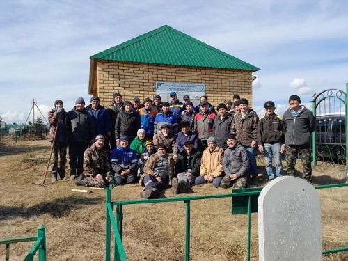 В Тубылгы Тау  облагородили кладбище