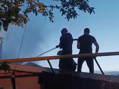 Местные ребята помогли справиться с пожаром в Новошешминске