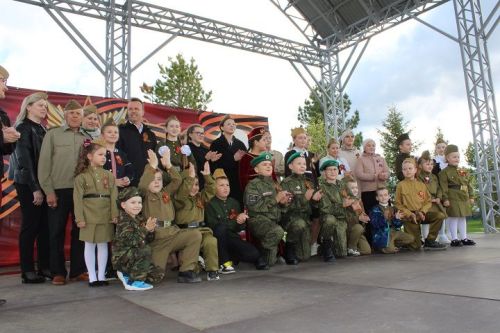 В Новошешминске прошел марафон «Война в стихах», посвященный 80-летию Победы (фоторепортаж)