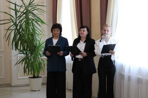 В канун Дня России в Новошешминском ЗАГС состоялось торжественное вручение паспортов РФ (фоторепортаж)