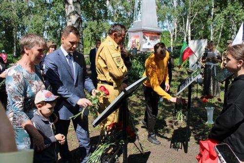 В Слободе Екатерининской открыли мемориальные доски погибшим в зоне СВО землякам