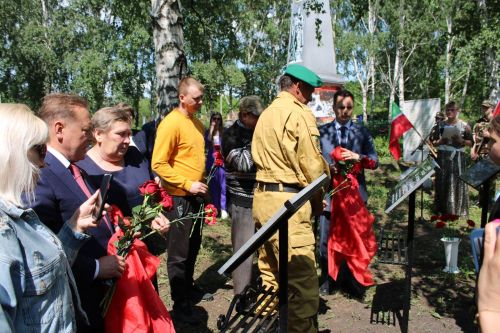 В Слободе Екатерининской открыли мемориальные доски погибшим в зоне СВО землякам