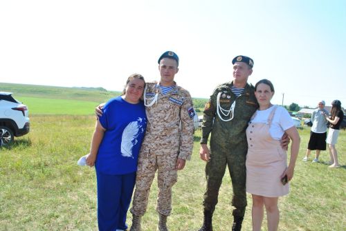 Дальнейший путь лежал к гостеприимной и хлебосольной Слободе Архангельской.