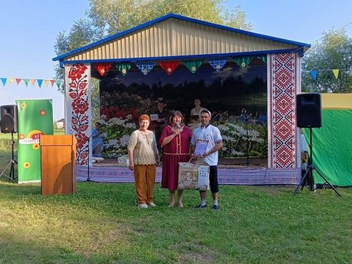 Сохранение народных традиций: Питрау в Ленино