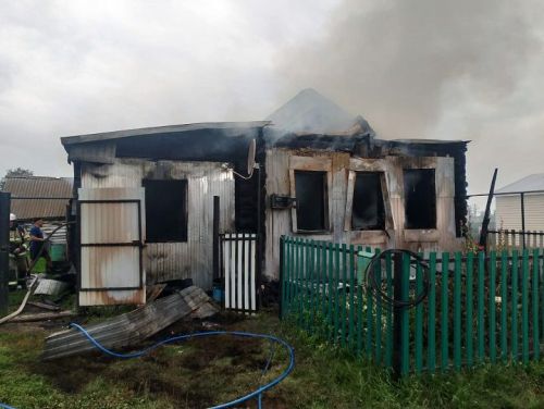 В Новошешминском районе сгорел жилой дом
