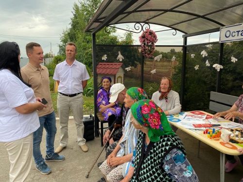 Руководитель исполкома ознакомился с условиями жизни в Новошешминском доме-интернате для престарелых и инвалидов