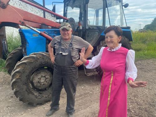 «Ивушка» поддержала механизаторов КФХ «Котова О. В.» в разгар уборочной кампании