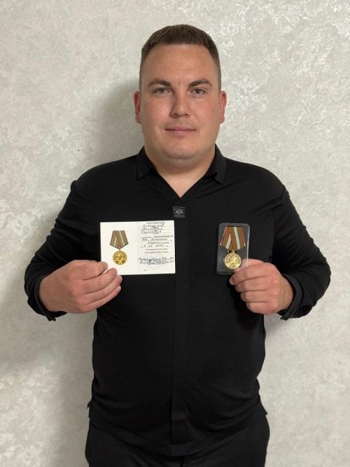 Семье  Ильдуловых из Чувашской Чебоксарки вручены награды за помощь бойцам СВО