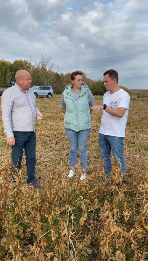 Глава района Егор Тарнавский оценил ход полевых работ