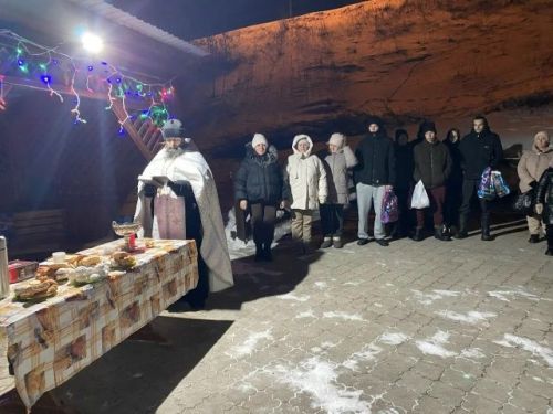 В Ленинском сельском поселении освятили родник и открыли купель на Крещение