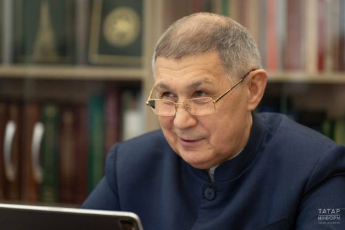 Рифкат Минниханов написал всероссийский диктант «Наука большой страны»