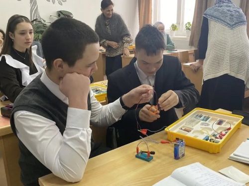 Семинар для учителей точных наук прошел в Зиреклинском лицее