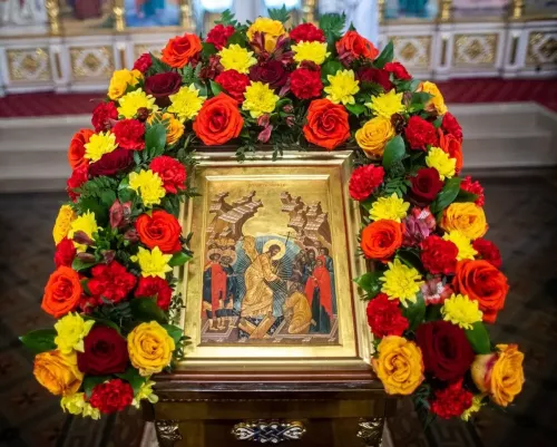 Со светлым праздником Пасхи!